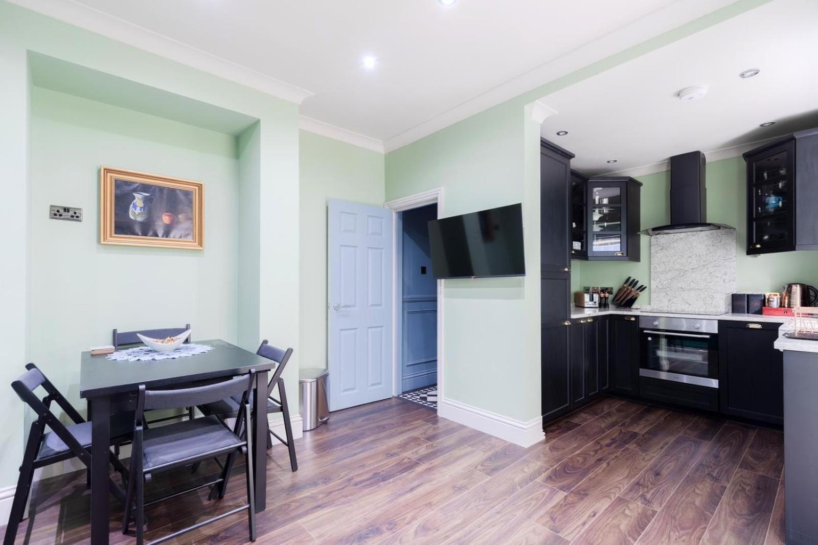 Stylish 2 Bedrooms Flat Sleeps 6 & Garden London Zone 2 Cls Central Exteriér fotografie